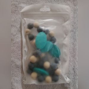 Teething necklace